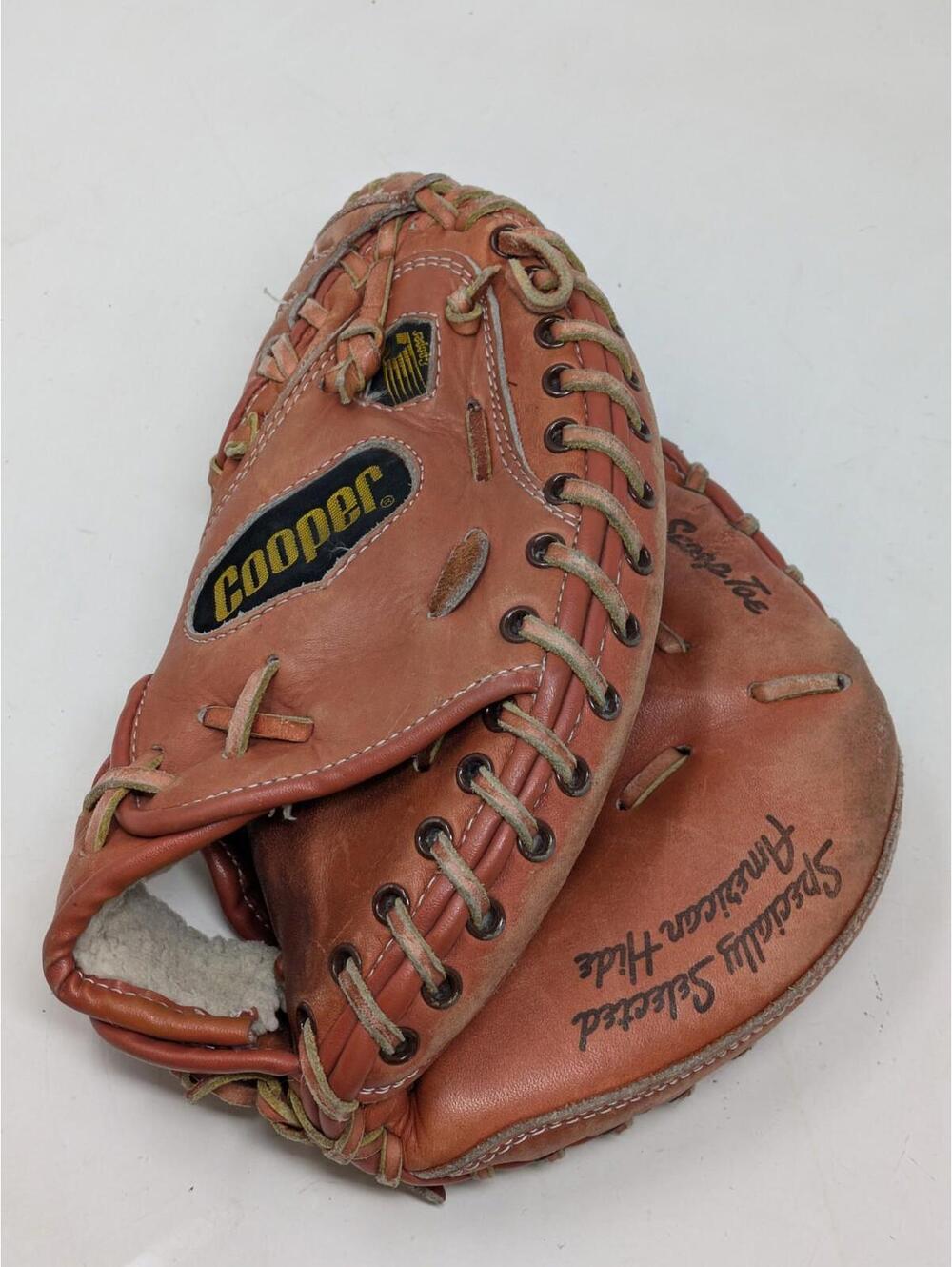 Cooper Black Diamond 222 Catchers Mitt Baseball Glove Right Handed Throw RHT